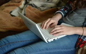 卖家故事｜工贸一体老手借Shopee全托管月销500万 日均单量5000的实战策略
